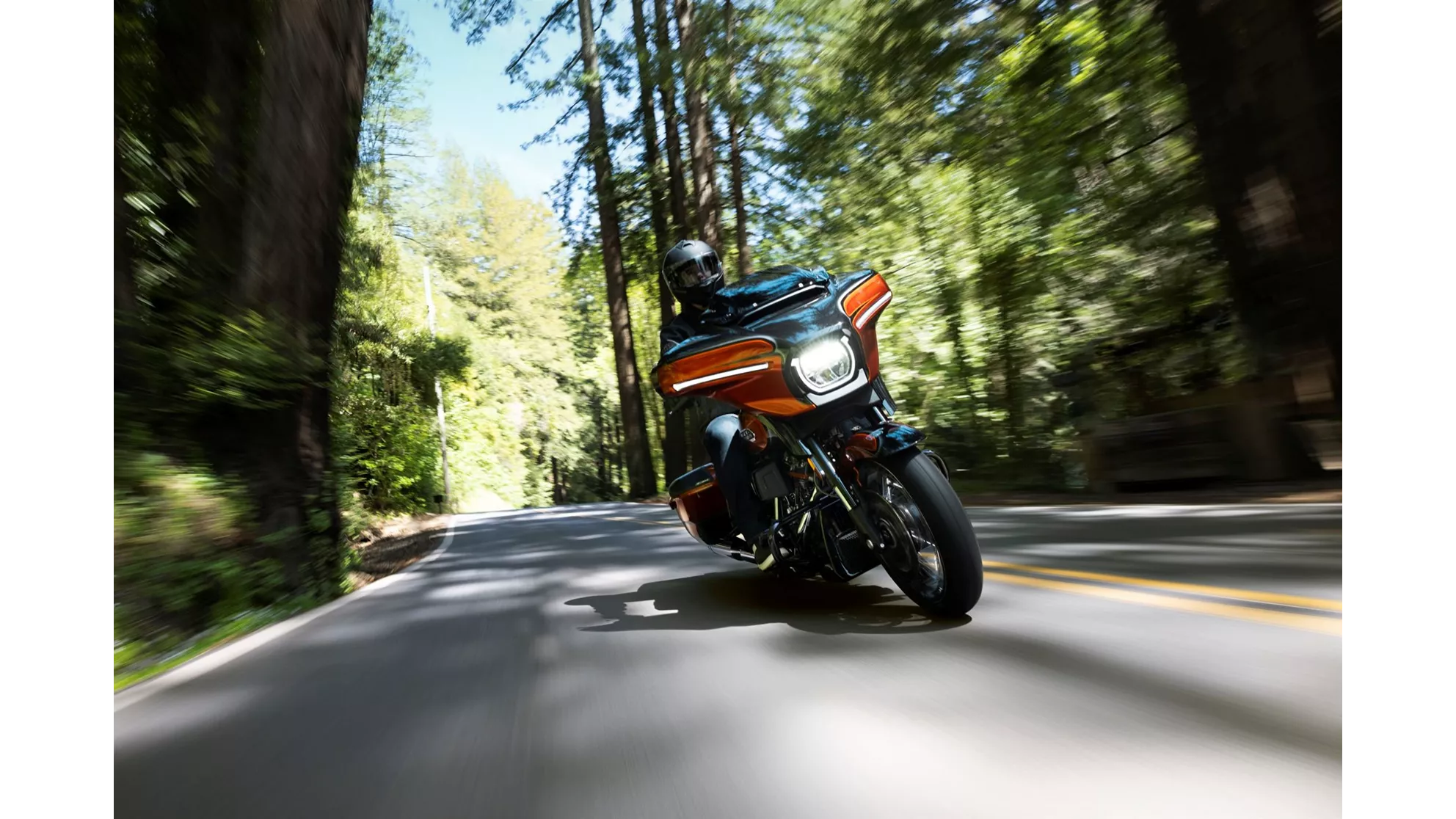 Harley-Davidson CVO Street Glide FLHXSE - Image 16 Harley-Davidson CVO Street Glide FLHXSE - Image 16