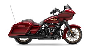 BMW R 1250 GS 2022 vs Harley-Davidson Touring Road Glide Special FLTRXS 2023