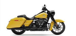 Harley-Davidson Touring Road King Special FLHRXS 2023 vs Indian Chief Dark Horse 2017 Harley-Davidson Touring Road King Special FLHRXS 2023 vs Indian Chief Dark Horse 2017