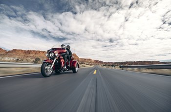 Harley-Davidson Tri Glide Ultra FLHTCUTG 2023 - Bild 10