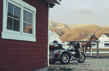 Harley-Davidson Tri Glide Ultra FLHTCUTG 2023 - Bild 12