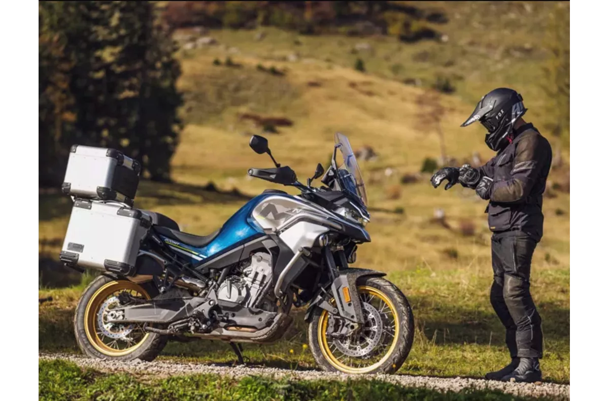 CFMOTO 800MT CFMOTO 800MT