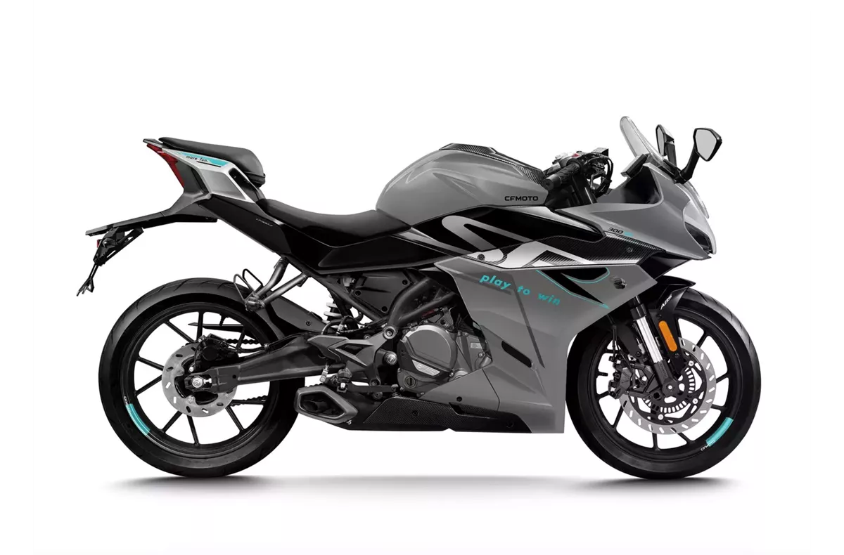 CFMOTO 300SR CFMOTO 300SR