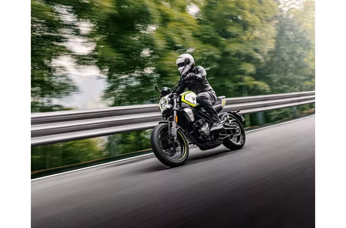 CFMOTO 300CL-X CFMOTO 300CL-X