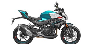 Honda CBR500R 2019 vs CFMOTO 450NK 2023