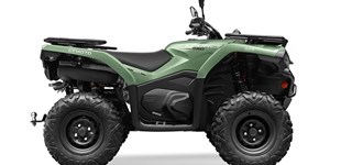 CFMOTO CForce 450 EFI 4x4 S One 2023 vs Kawasaki Ninja 400 2023