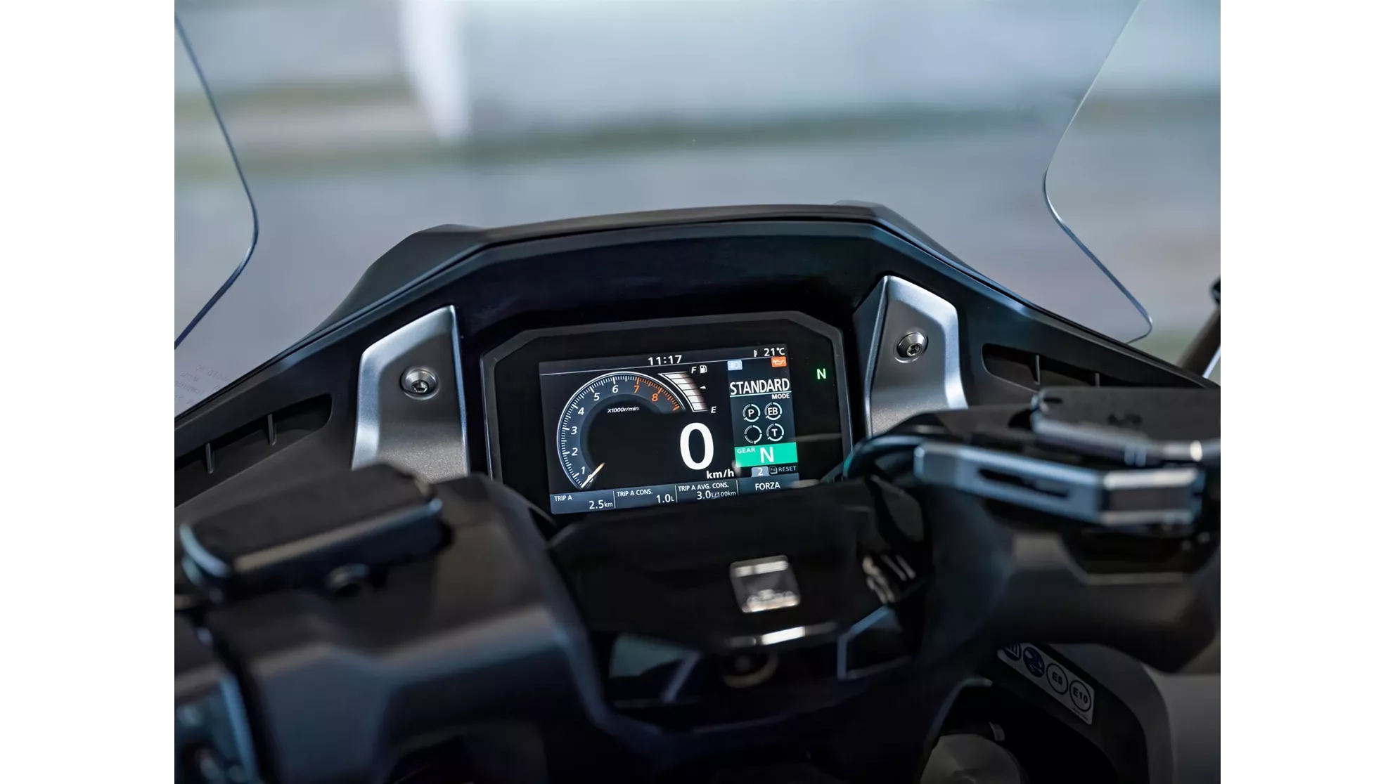 Honda Forza 750 - Image 3 Honda Forza 750 - Image 3