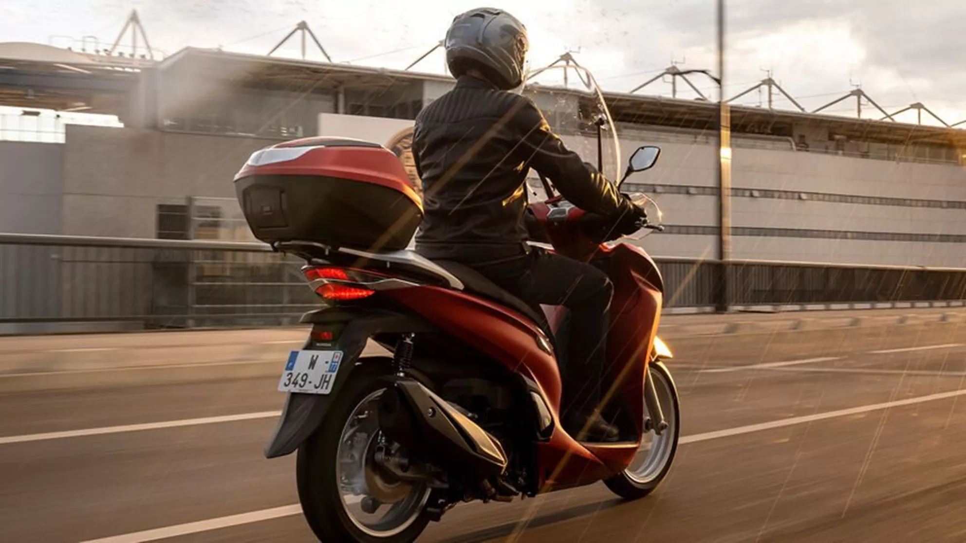 Honda SH350i - Image 1 Honda SH350i - Image 1