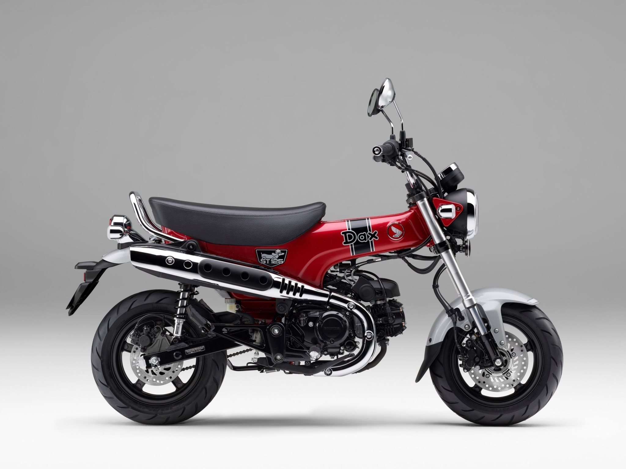 Motorrad Vergleich Honda Dax 125 2023 vs. Royal Enfield Classic 350 2022
