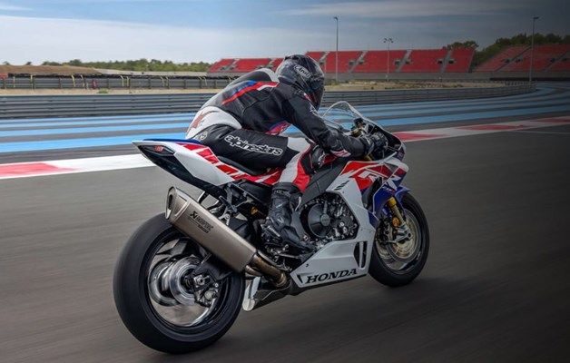 Honda CBR1000RR-R Fireblade SP 30th Anniversary () - Bild 2