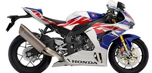 Honda CBR1000RR-R Fireblade SP 30th Anniversary 2023 vs Yamaha R1 2020