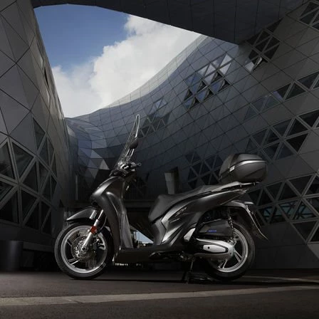 Honda SH150i Bild 3: Honda SH150i
