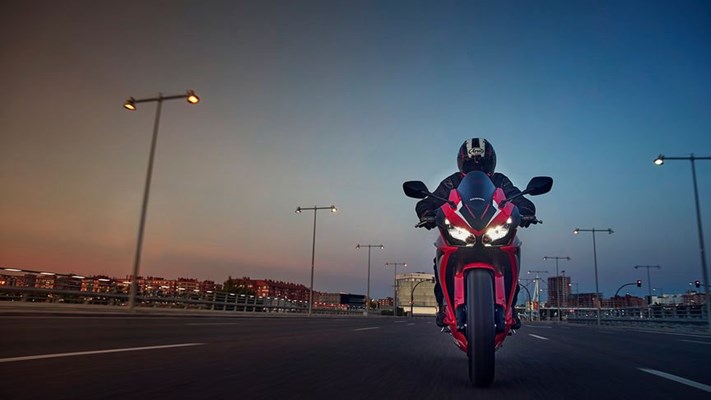Honda CBR500R () - Bild 2