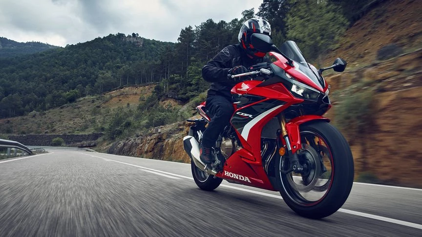 Honda CBR500R Bild 6: Honda CBR500R