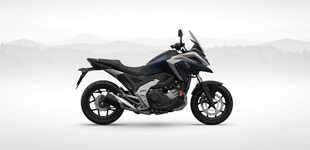Honda NC750X 2023 vs Online SC 125 ABS 2022
