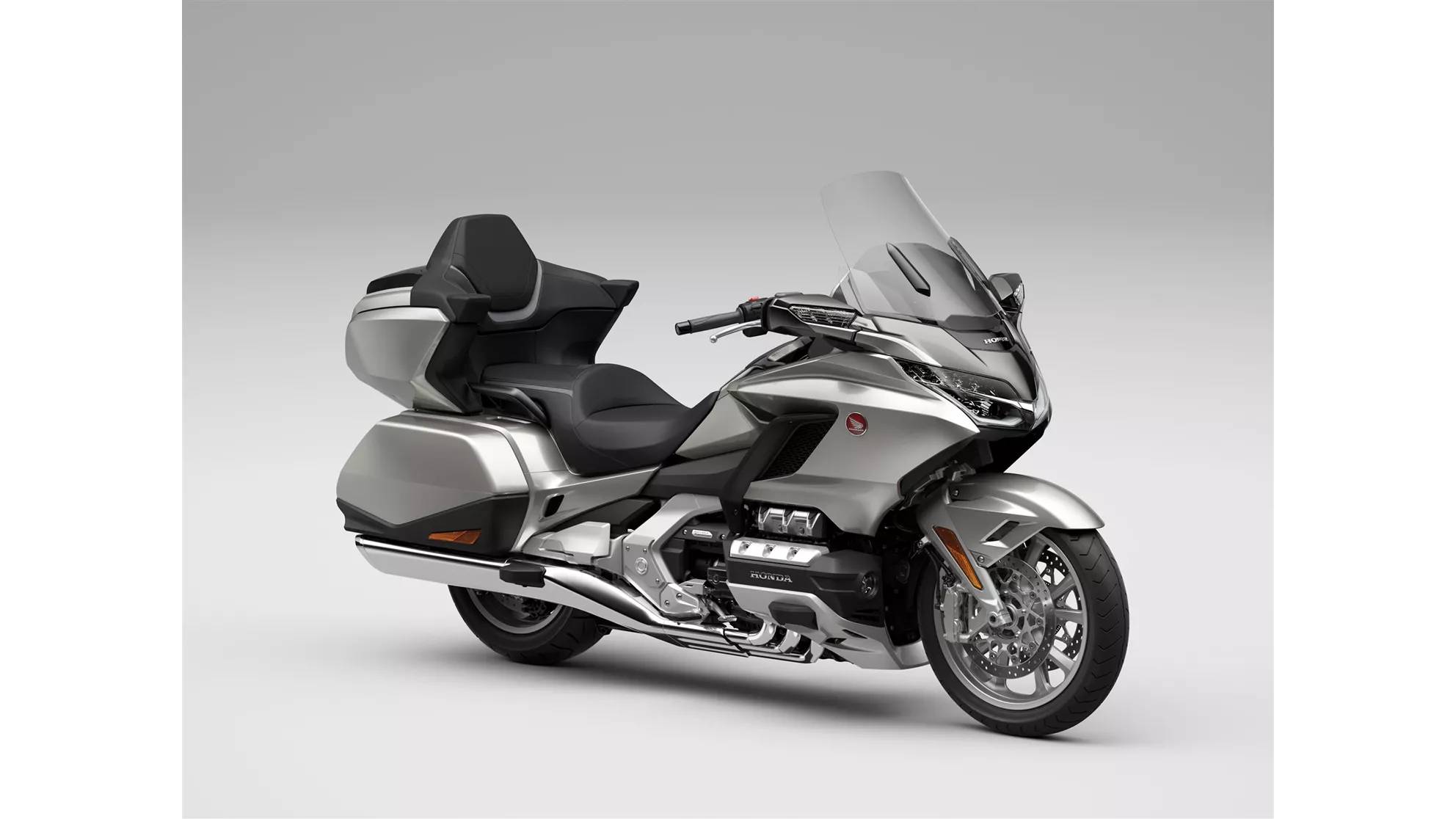 Honda GL 1800 Goldwing Tour DCT - Image 1 Honda GL 1800 Goldwing Tour DCT - Image 1