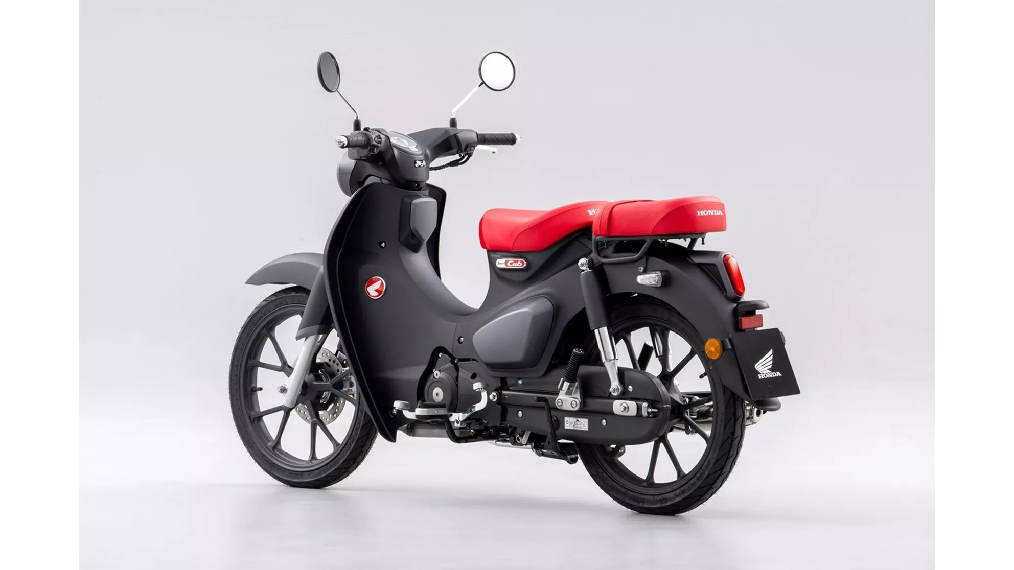 Honda Super Cub C 125 - Image 3 Honda Super Cub C 125 - Image 3