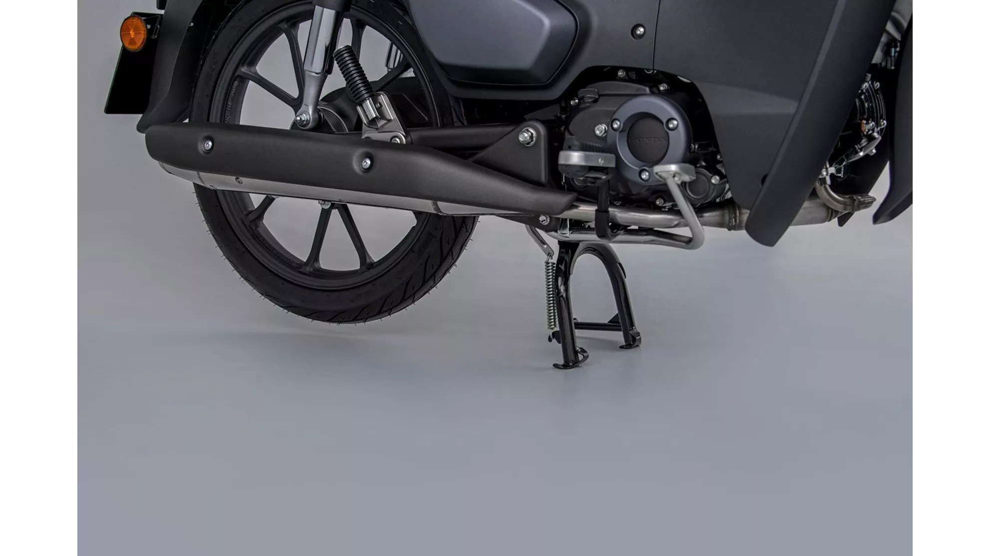 Honda Super Cub C 125 - Image 7 Honda Super Cub C 125 - Image 7