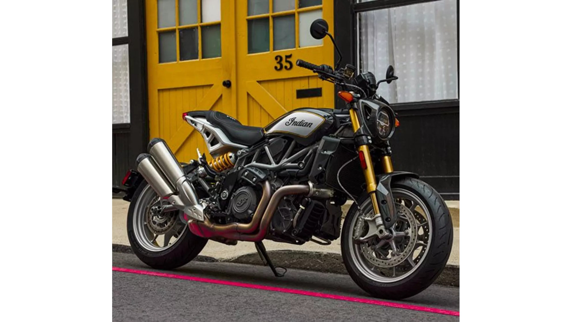 Indian FTR R Carbon - Image 1 Indian FTR R Carbon - Image 1