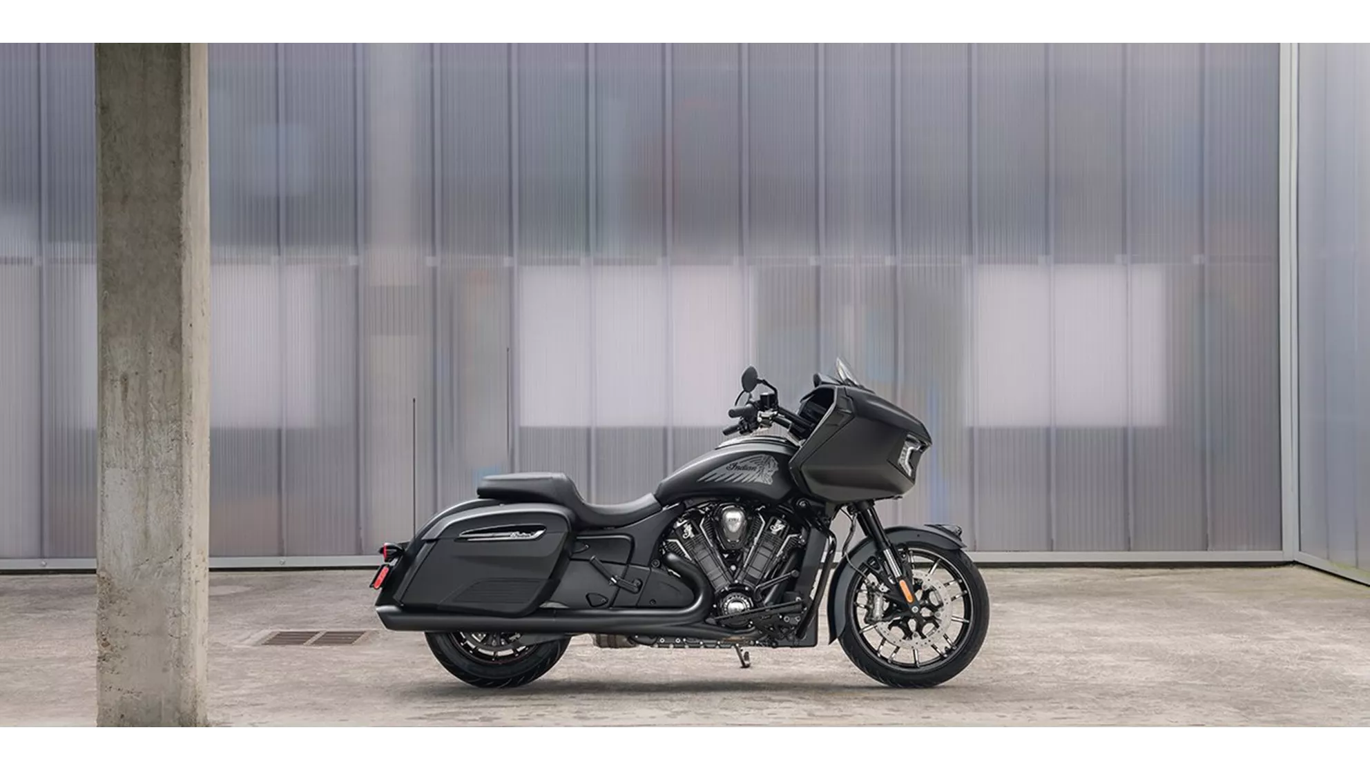 Indian Challenger Dark Horse - Image 1 Indian Challenger Dark Horse - Image 1
