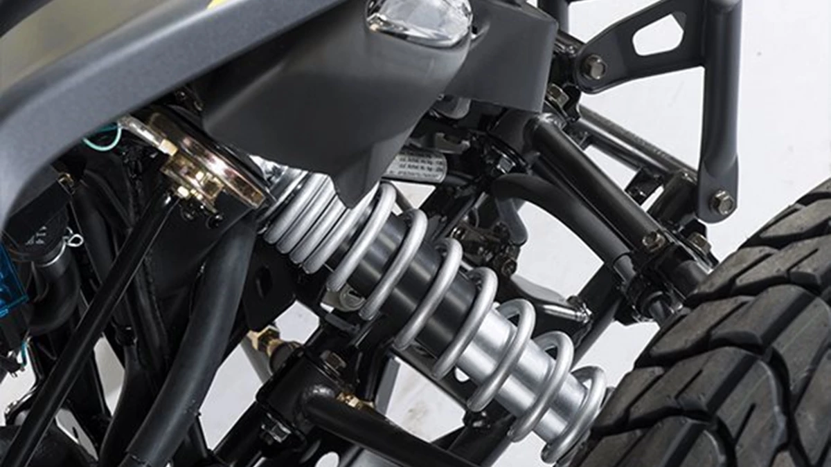 Kymco Maxxer S 300 T Onroad Bild 7: Kymco Maxxer S 300 T Onroad