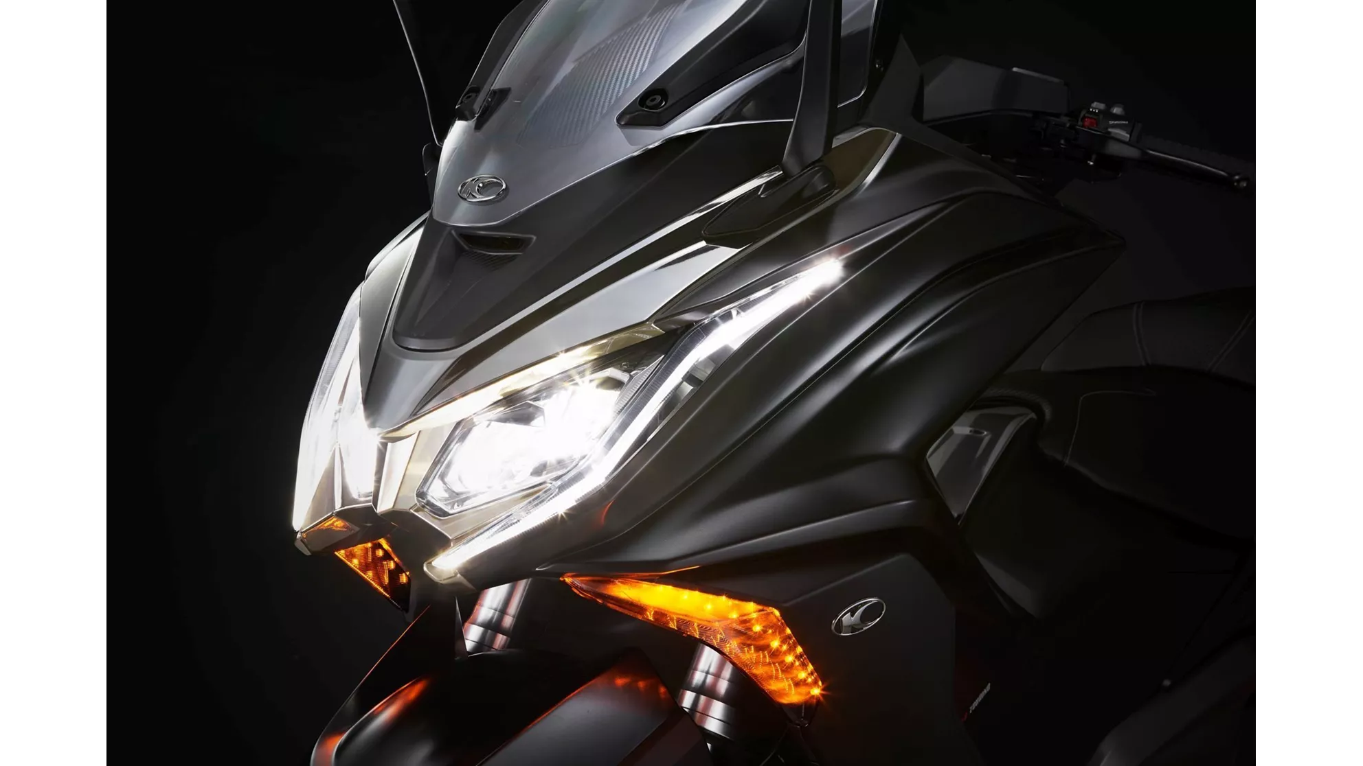 Kymco AK 550i ABS - Image 3 Kymco AK 550i ABS - Image 3