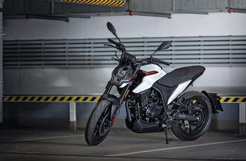 Malaguti Drakon 125 ABS 2023 - Bild 7 Malaguti Drakon 125 ABS 2023 - Bild 7