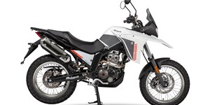 Malaguti Dune 125 2019 vs Malaguti Dune 125 Adventure 2023