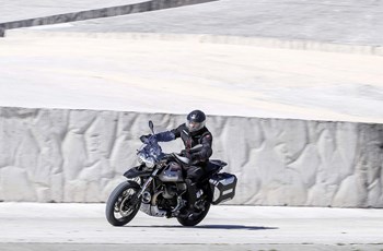 Moto Guzzi V85 TT Travel 2023 - Bild 3 Moto Guzzi V85 TT Travel 2023 - Bild 3