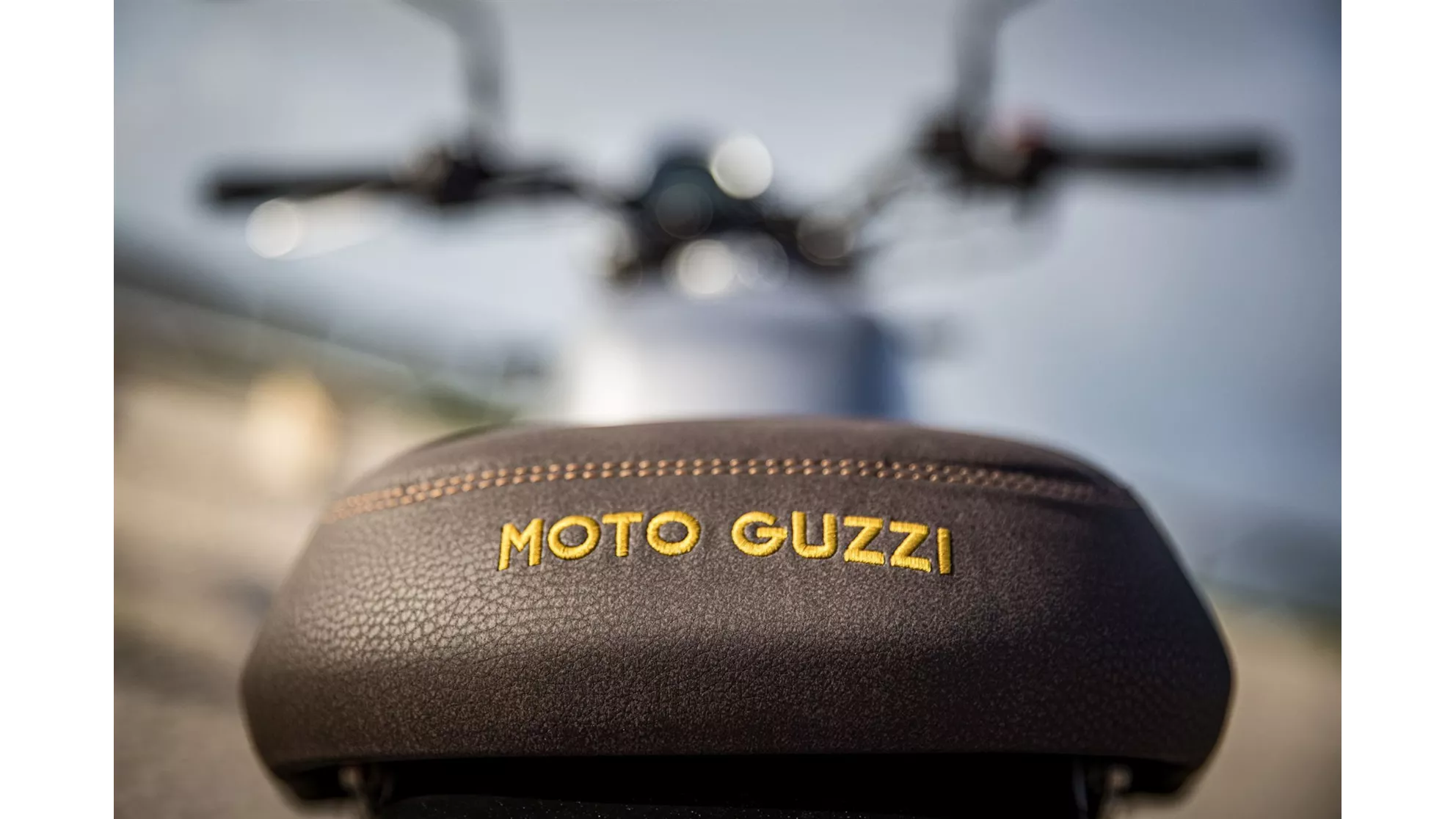 Moto Guzzi V7 Stone Centenario - Resim 13