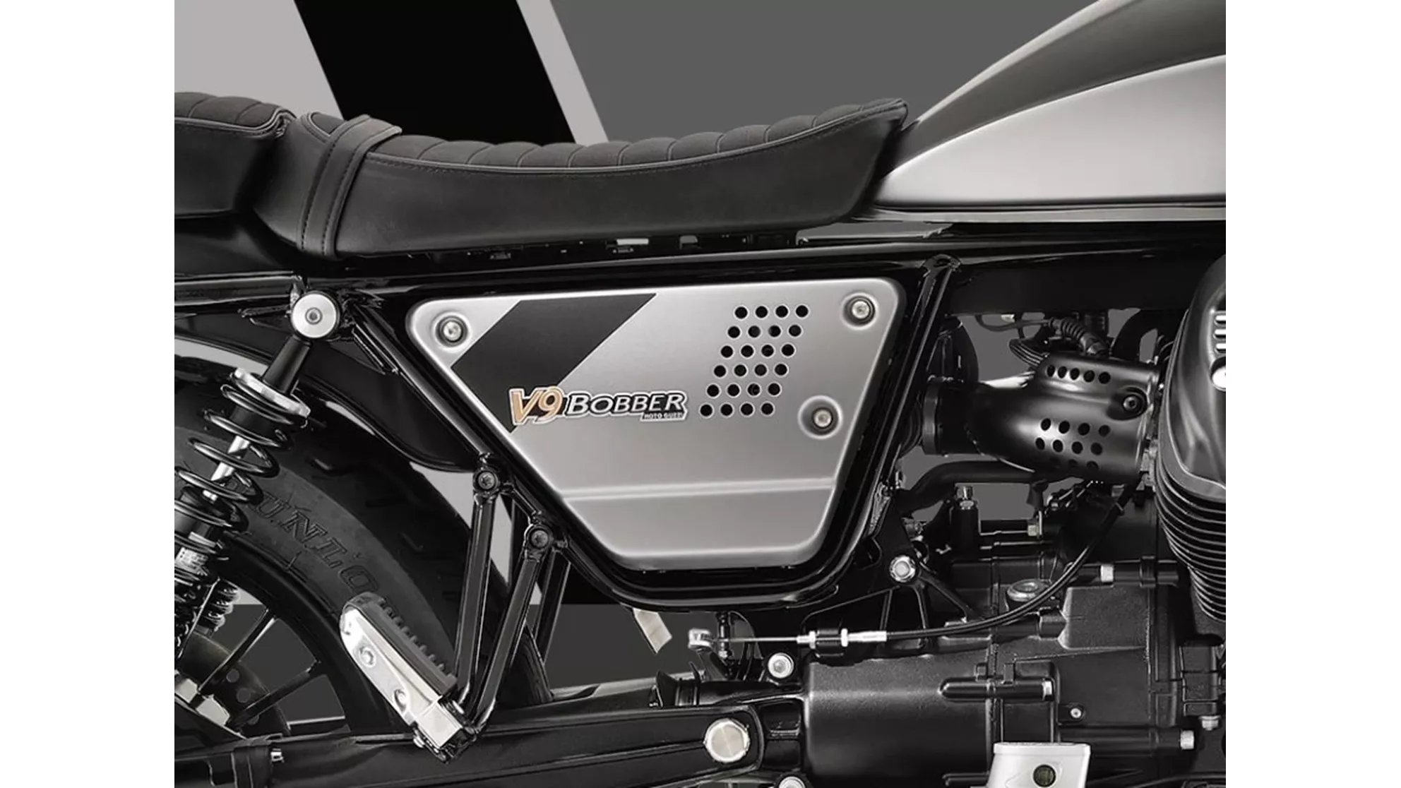 Moto Guzzi V9 Bobber Centenario - Image 2 Moto Guzzi V9 Bobber Centenario - Image 2