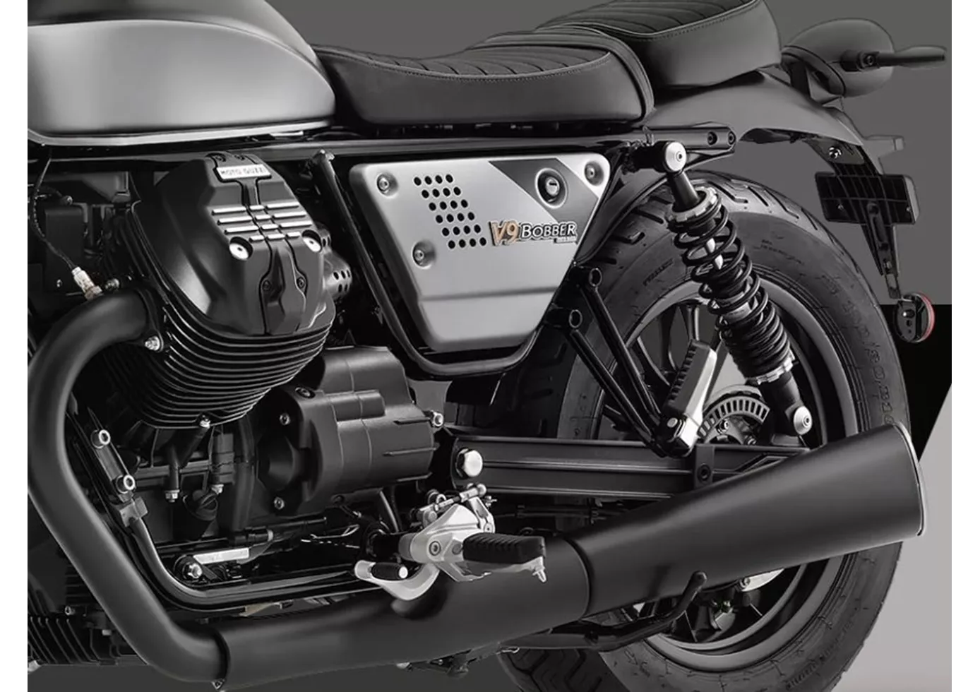 Moto Guzzi V9 Bobber Centenario 2023