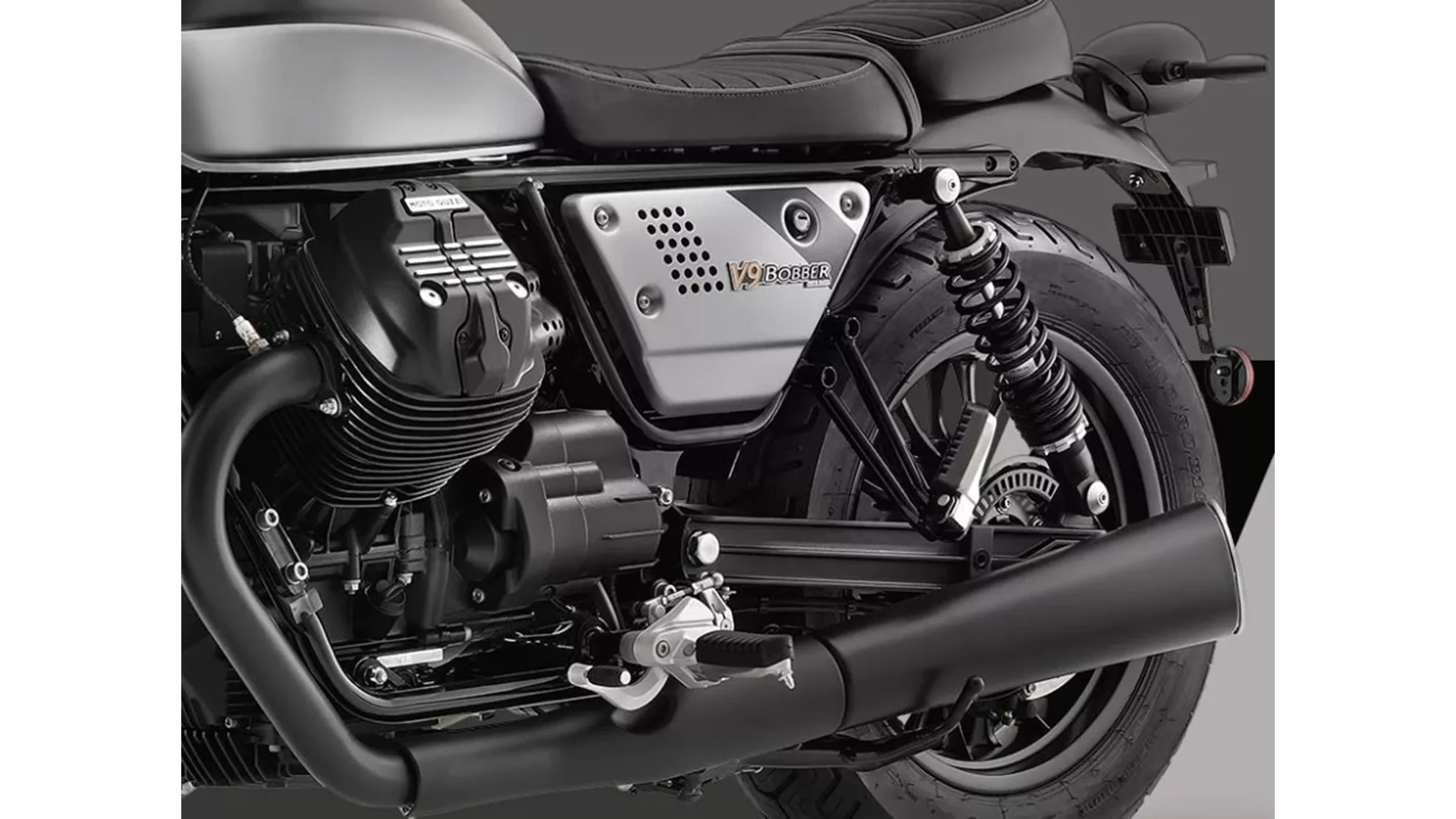 Moto Guzzi V9 Bobber Centenario - Image 3 Moto Guzzi V9 Bobber Centenario - Image 3