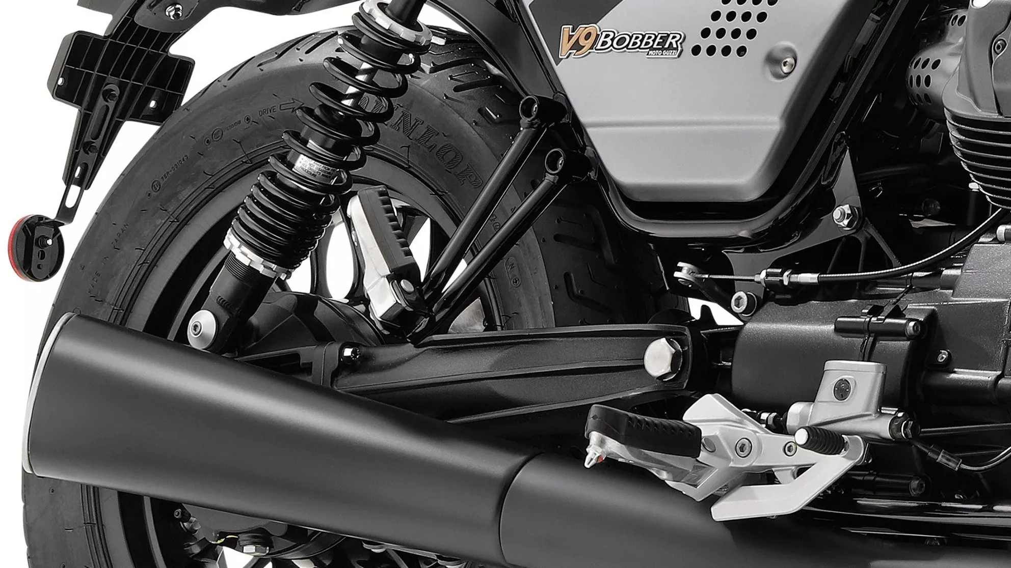 Moto Guzzi V9 Bobber Special Edition - Image 2 Moto Guzzi V9 Bobber Special Edition - Image 2