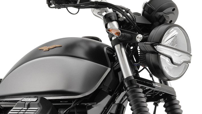 Moto Guzzi V9 Bobber Special Edition () - Bild 5
