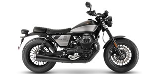 Moto Guzzi V9 Bobber Special Edition 2023 vs Brixton Cromwell 1200 2023