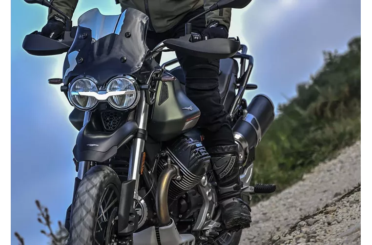 Moto Guzzi V85 TT 2023
