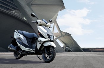 Suzuki Avenis 125 2023 - Bild 3 Suzuki Avenis 125 2023 - Bild 3