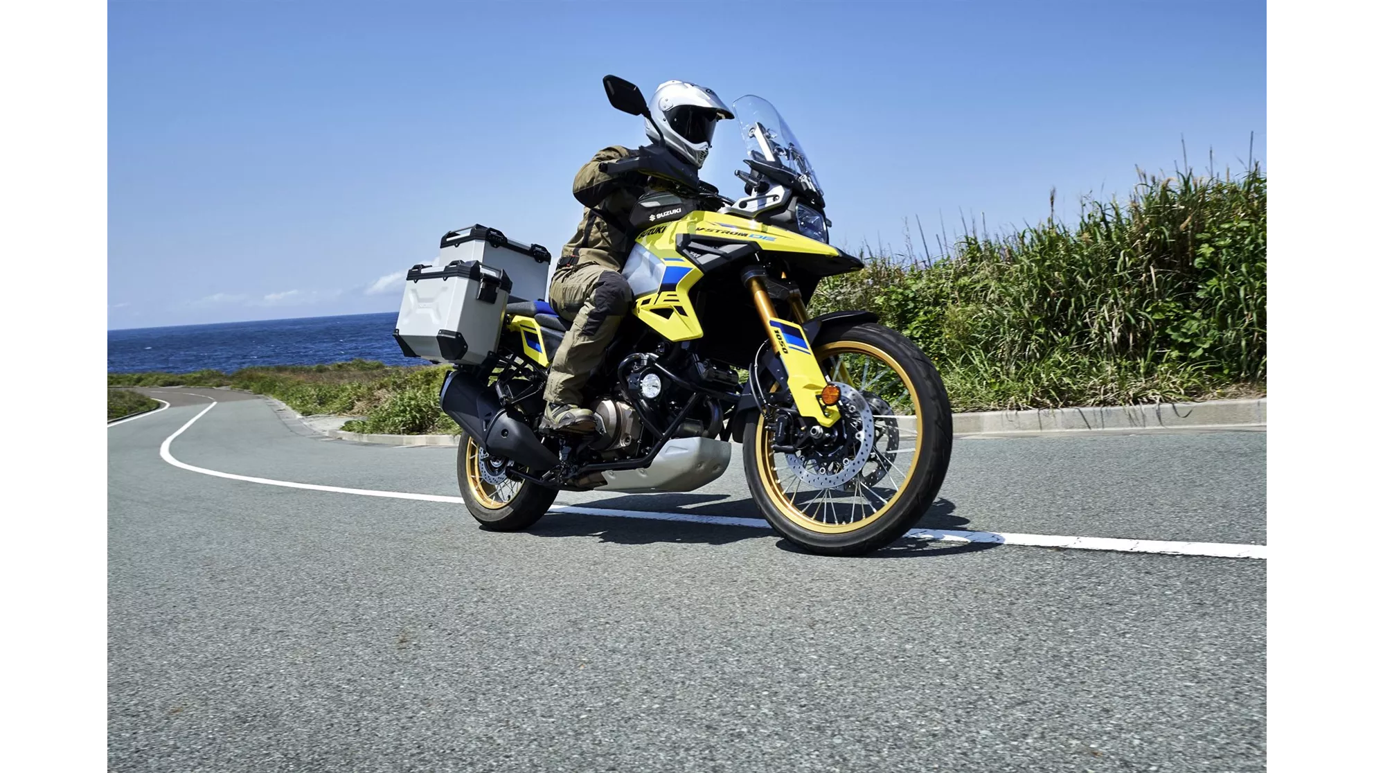 Suzuki V-Strom 1050DE - Image 7 Suzuki V-Strom 1050DE - Image 7
