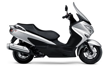Suzuki Burgman 125 2023 - Immagine 2