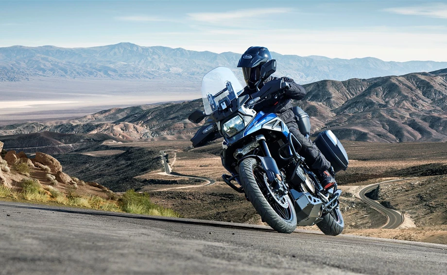 Suzuki V-Strom 650 Bild 4: Suzuki V-Strom 650