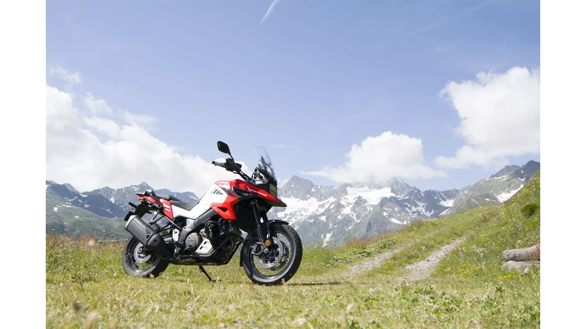 Suzuki V-Strom 1050 XT - Image 8 Suzuki V-Strom 1050 XT - Image 8
