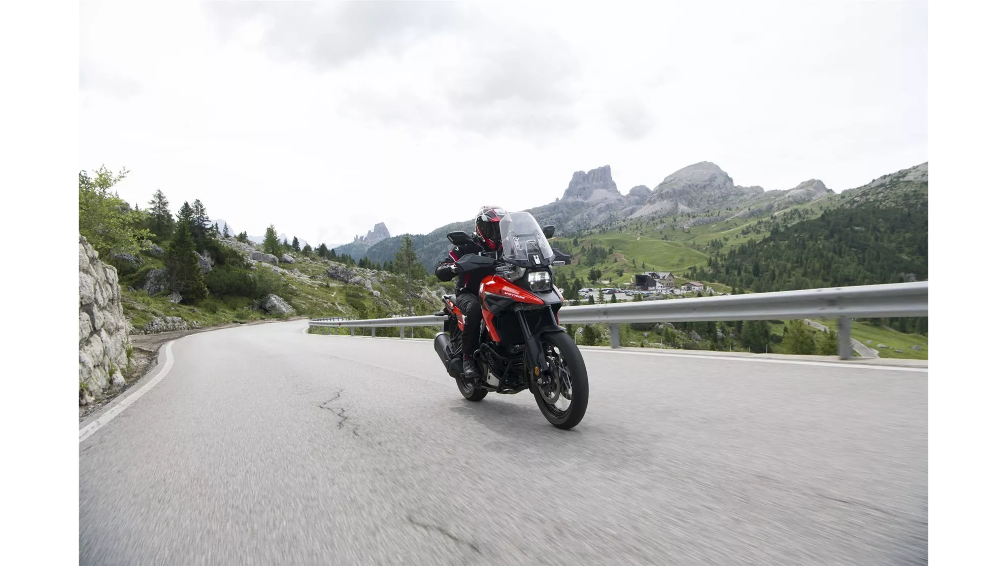 Suzuki V-Strom 1050 XT - Image 9 Suzuki V-Strom 1050 XT - Image 9