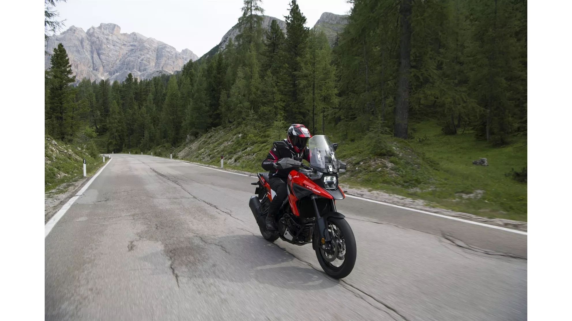 Suzuki V-Strom 1050 XT - Image 11 Suzuki V-Strom 1050 XT - Image 11
