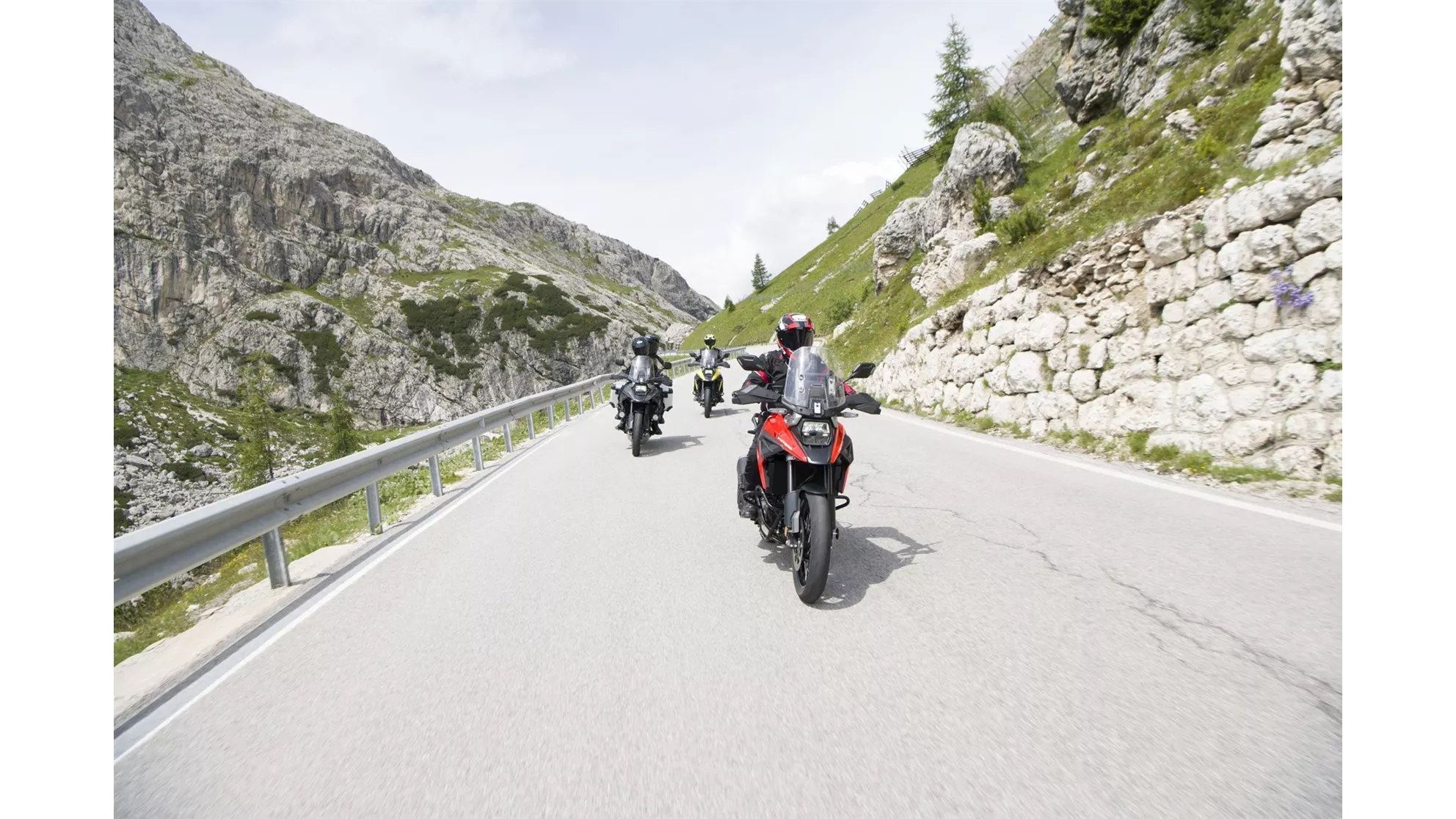 Suzuki V-Strom 1050 XT - Image 14 Suzuki V-Strom 1050 XT - Image 14