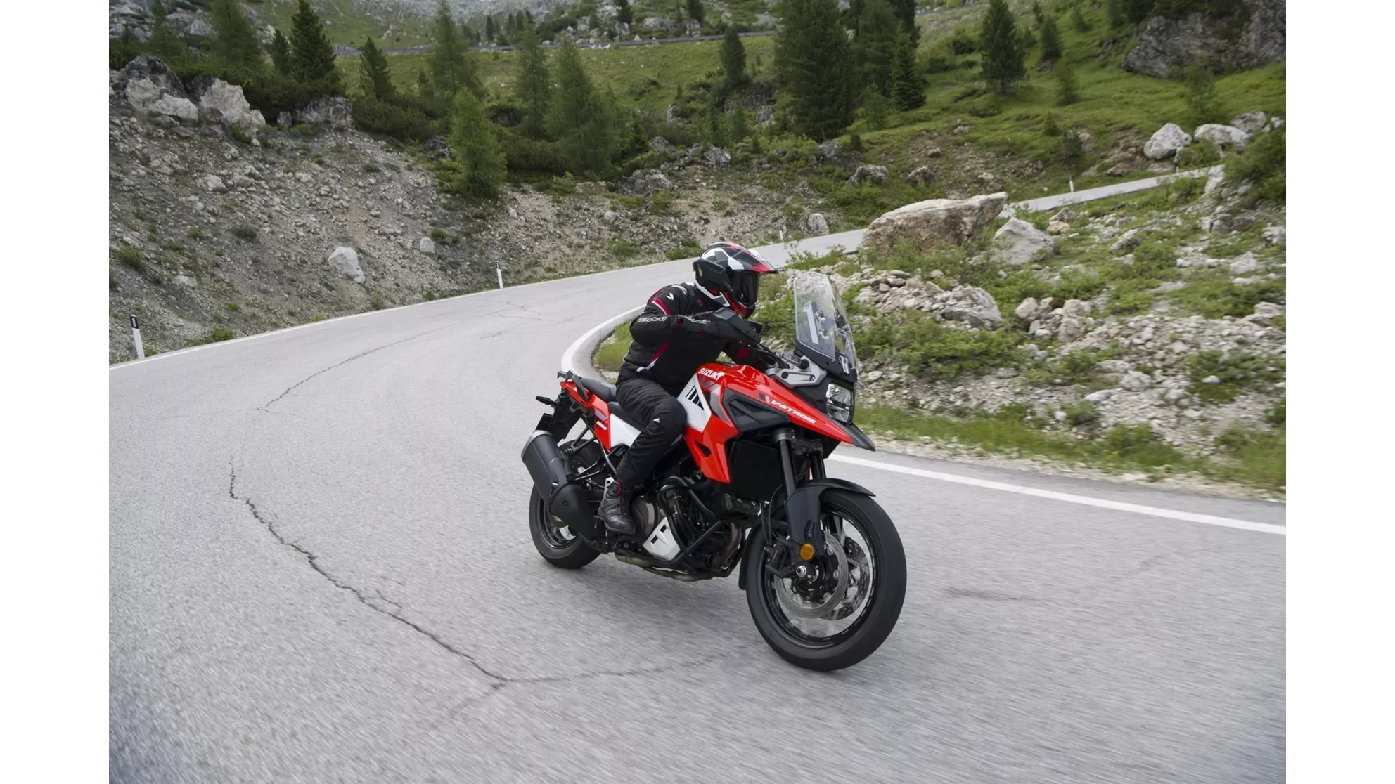 Suzuki V-Strom 1050 XT - Image 15 Suzuki V-Strom 1050 XT - Image 15