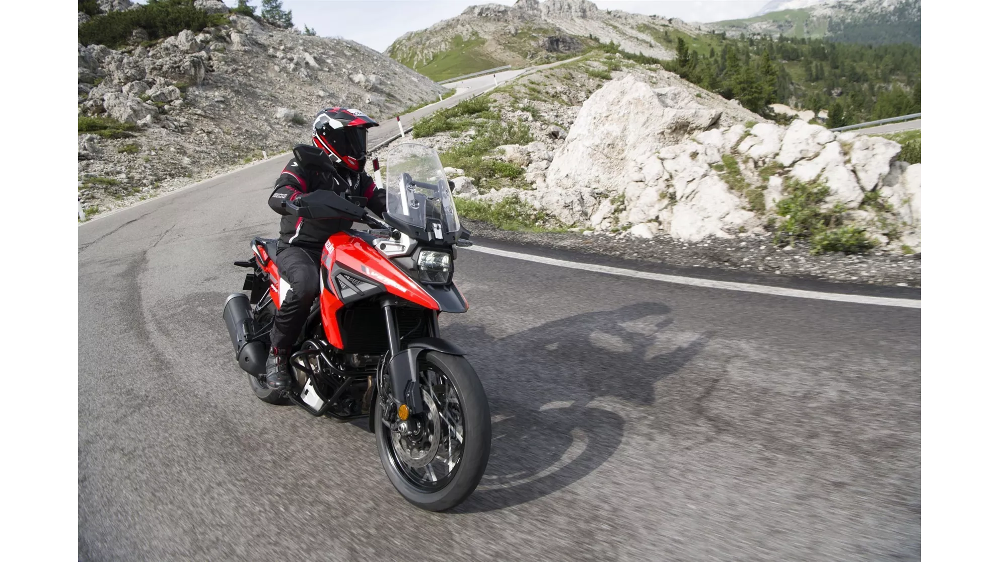 Suzuki V-Strom 1050 XT - Image 17 Suzuki V-Strom 1050 XT - Image 17