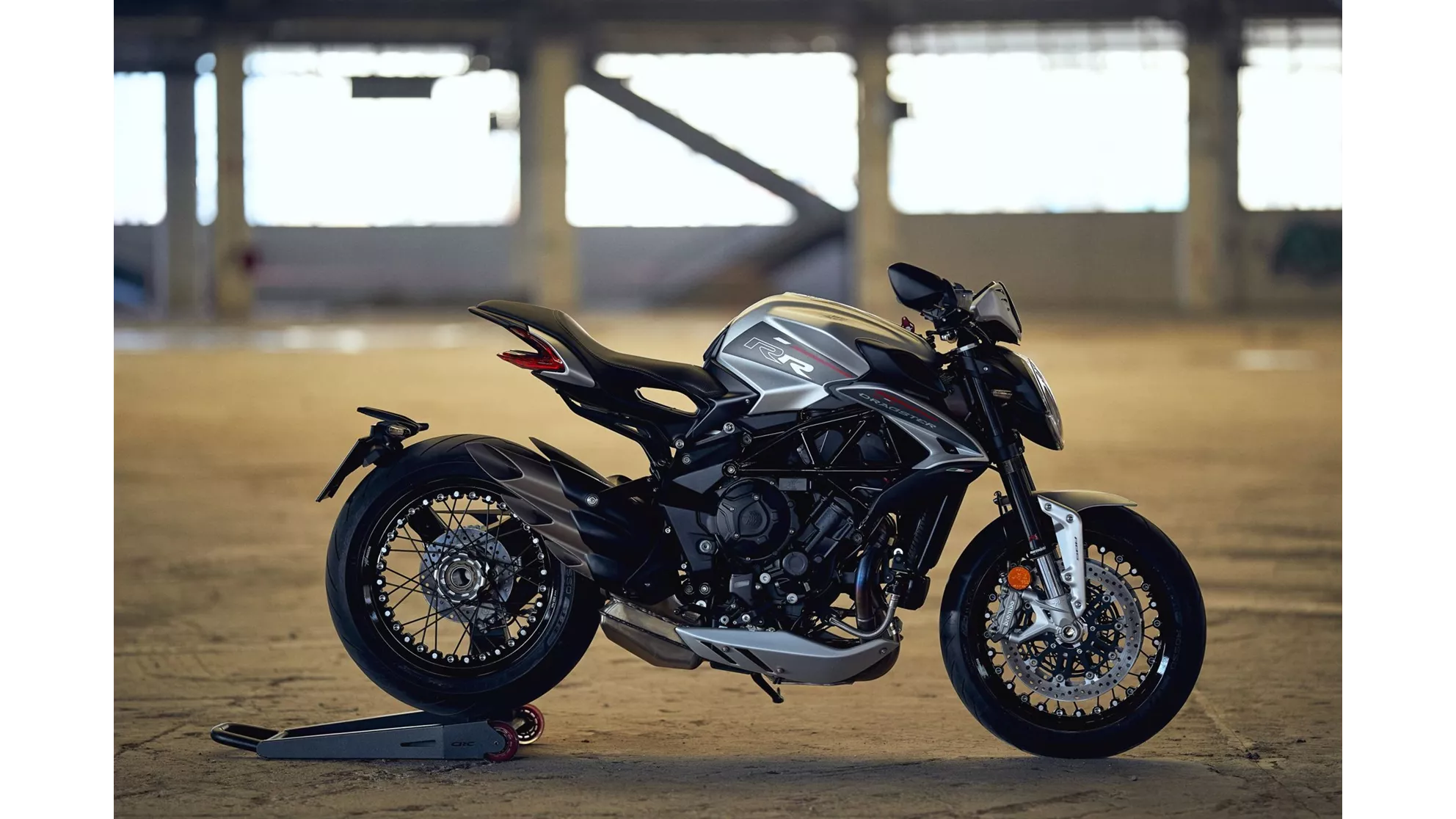 MV Agusta Dragster 800 RR SCS - Image 7 MV Agusta Dragster 800 RR SCS - Image 7