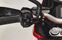 MV Agusta Turismo Veloce 800 Rosso 2023 - Bild 8