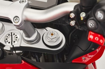 MV Agusta Turismo Veloce 800 Rosso 2023 - Bild 16